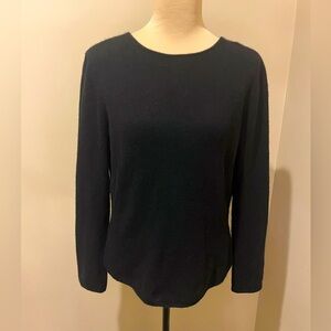 Lorena Antoniazzi Cashmere Crewneck in Black, size Med Italian Made.